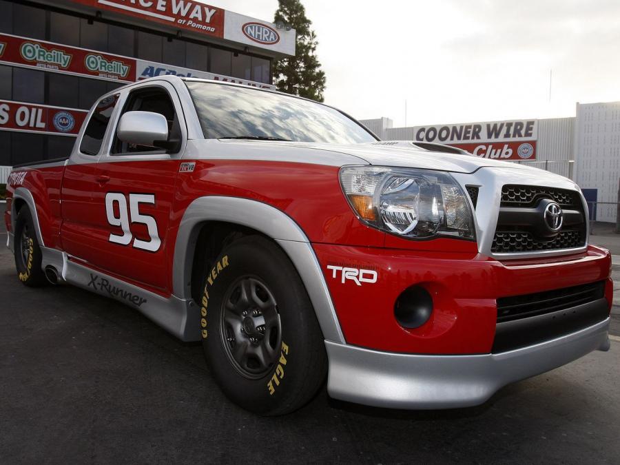  Toyota Tacoma X-Runner RTR Concept 2010 года  (фото 7 из 21)